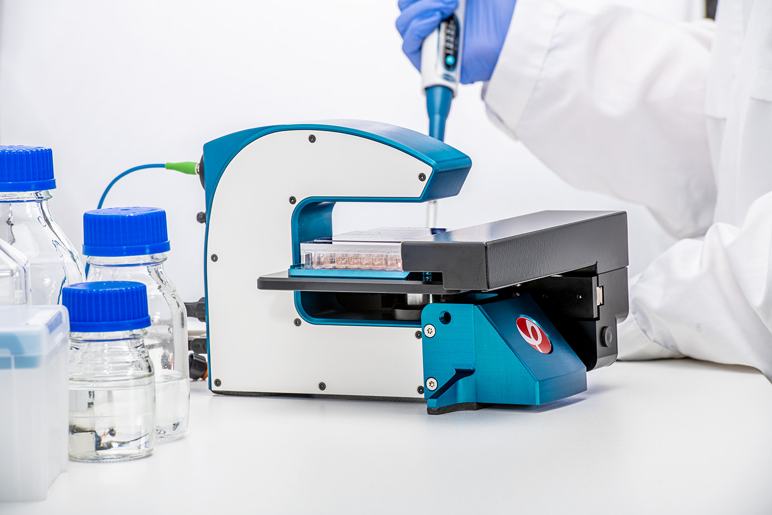 Cutting-edge technology fighting cancer | Optronic
